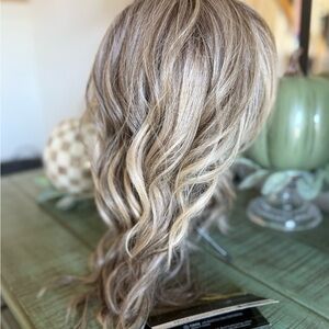 Belle Tress ICON HT Collection - Kelly - in Sparkling Champagne – R